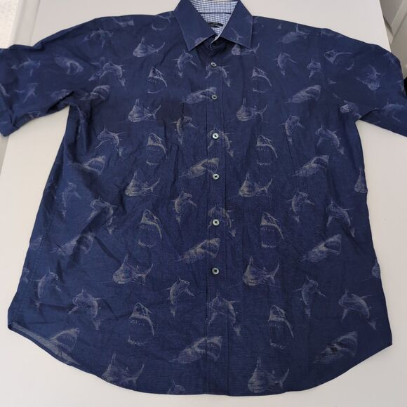 Bugatchi Shirt Men's Medium Button Up Short Sleeve Shirt Size AOP Shark Print - Picture 1 of 4